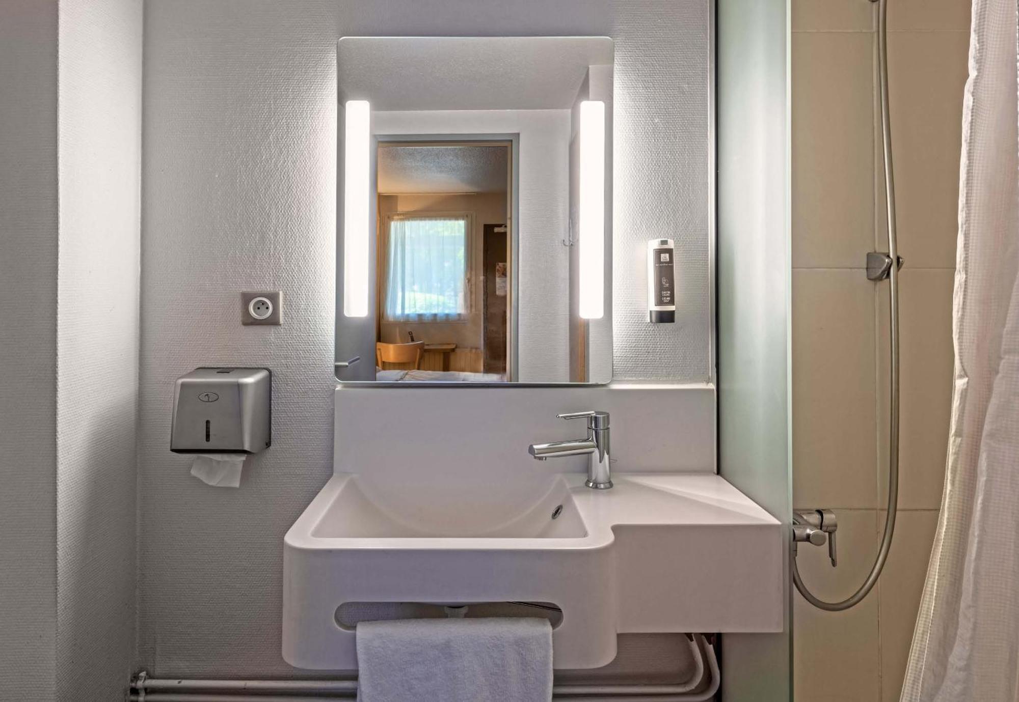 B&B Hotel Morlaix Saint-Martin-des-Champs  Eksteriør bilde