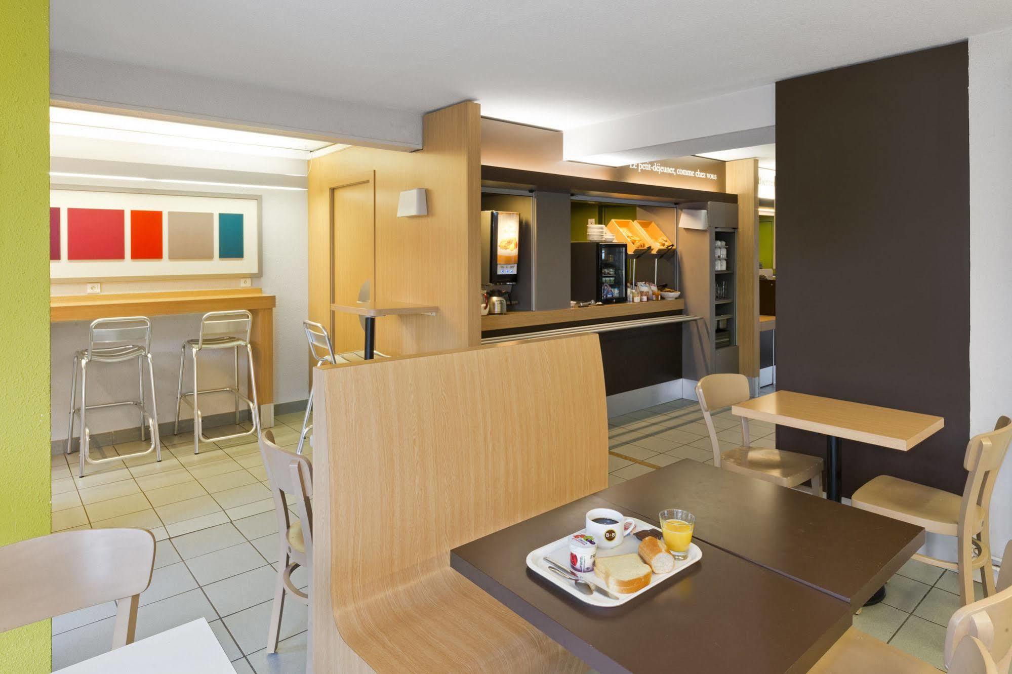 B&B Hotel Morlaix Saint-Martin-des-Champs  Eksteriør bilde